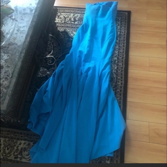 Prom/wedding dress - Picture 3 of 3